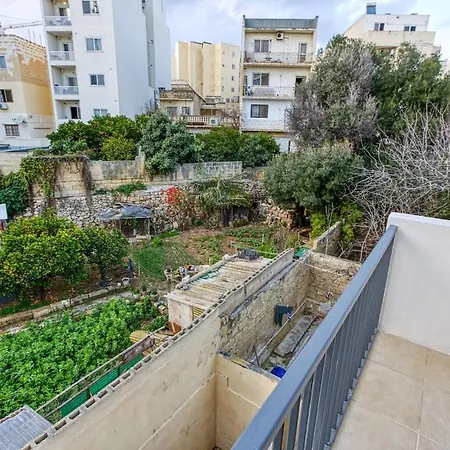 Modern 2br Urban Retreat In Msida *