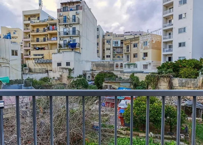 Modern 2br Urban Retreat In Msida *