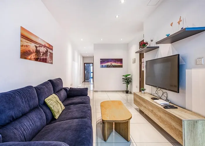 Modern 2br Urban Retreat In Msida 아파트 Ta Xbiex