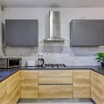 Modern 2br Urban Retreat In Msida Ta Xbiex