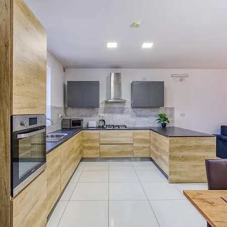 Apartamento Modern 2br Urban Retreat In Msida