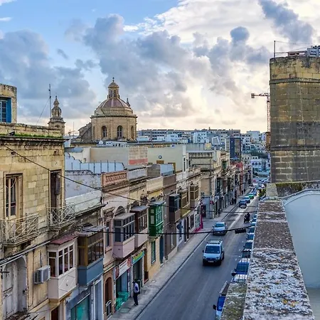 Modern 2br Urban Retreat In Msida Apartamento *