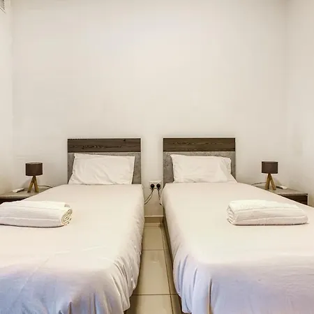 Apartment Modern 2br Urban Retreat In Msida *