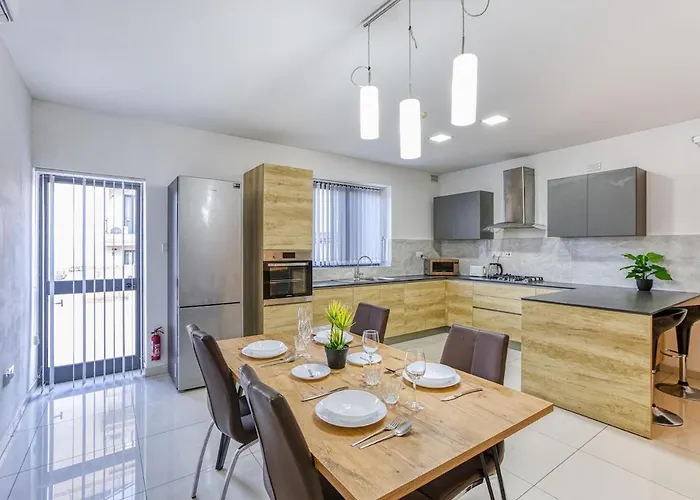 Modern 2br Urban Retreat In Msida *