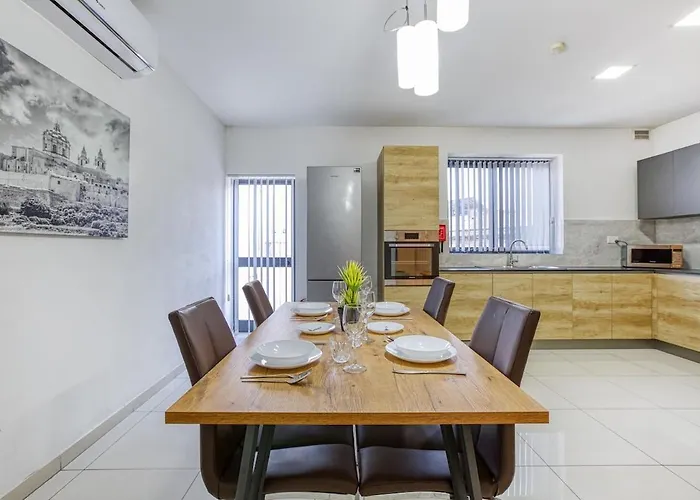 Modern 2br Urban Retreat In Msida Apartamento *